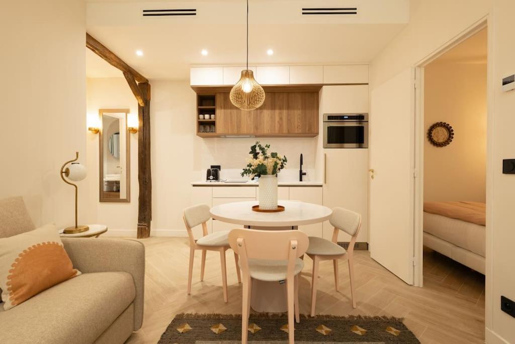 New Luxury - 4 People Appartement Parijs